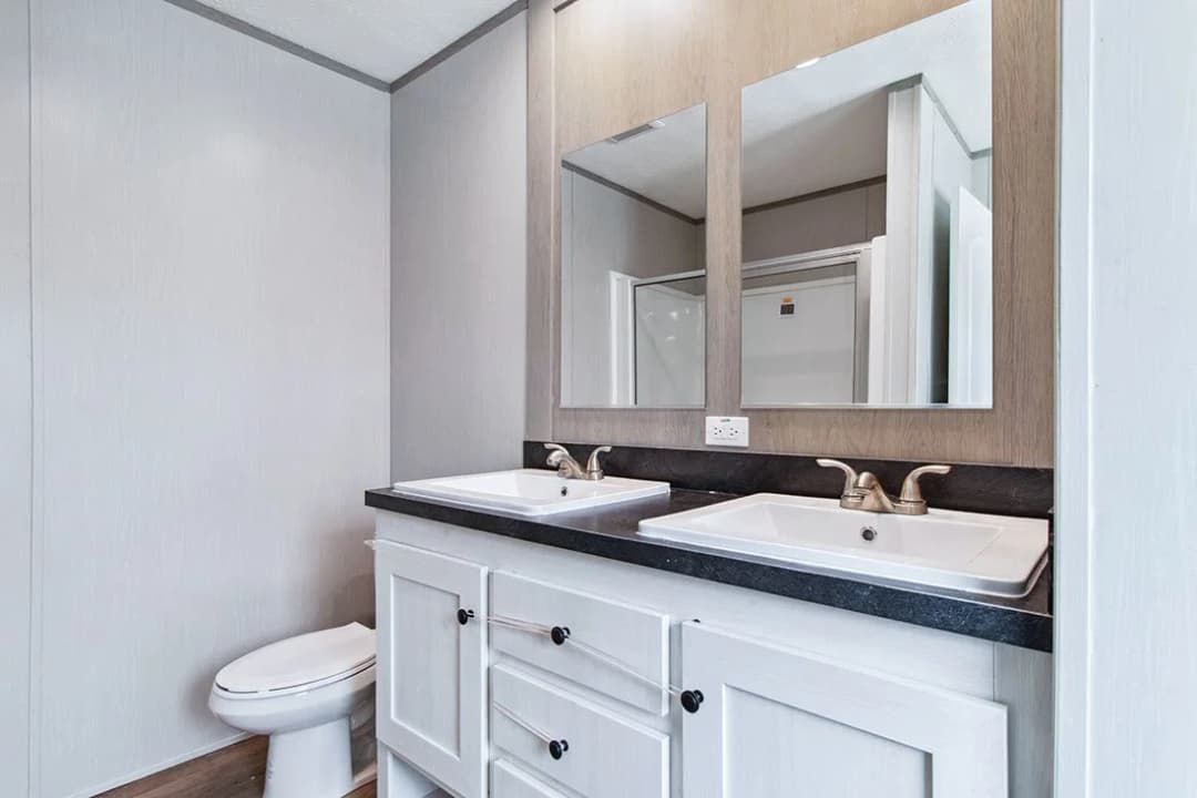 Anniversary 16682a bathroom home features