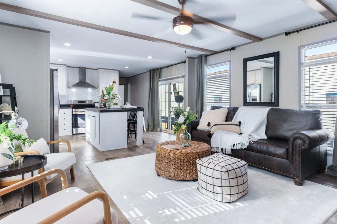 Anniversary 16763i interior home features