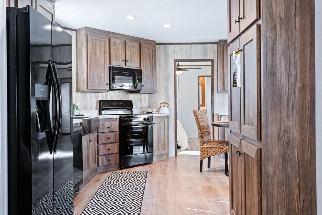 Anniversary 16763f kitchen home features