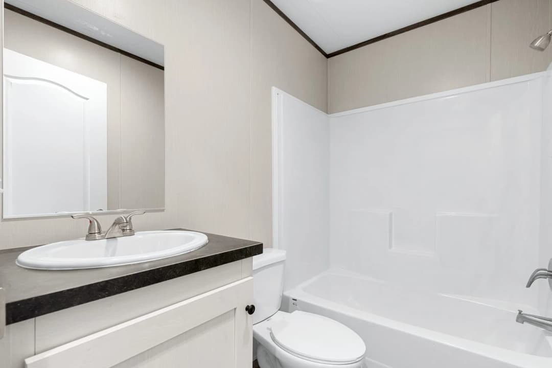 Resolution 16682x bathroom home features