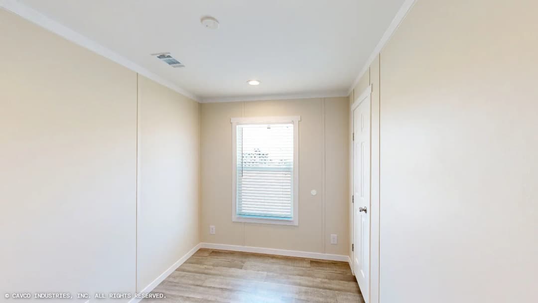Overlook bedroom home features