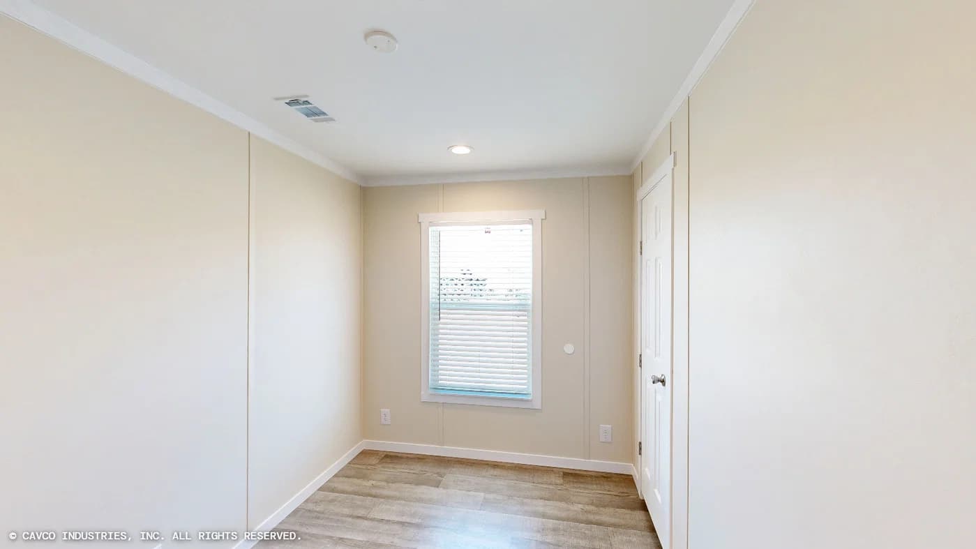 Overlook bedroom home features