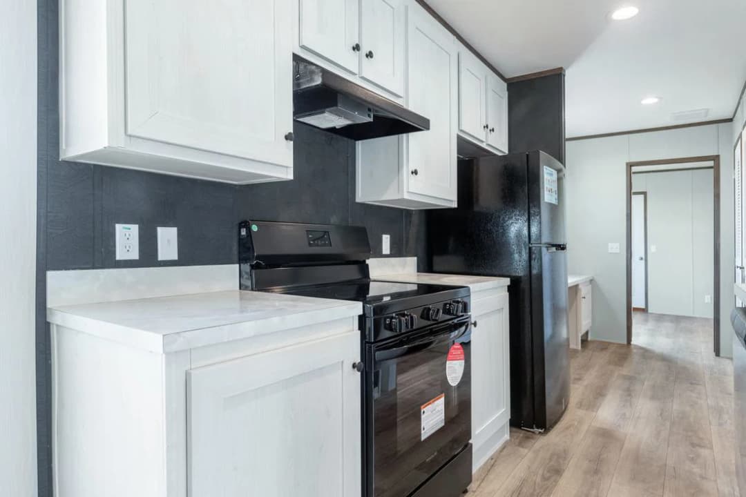 Select 16602s kitchen home features
