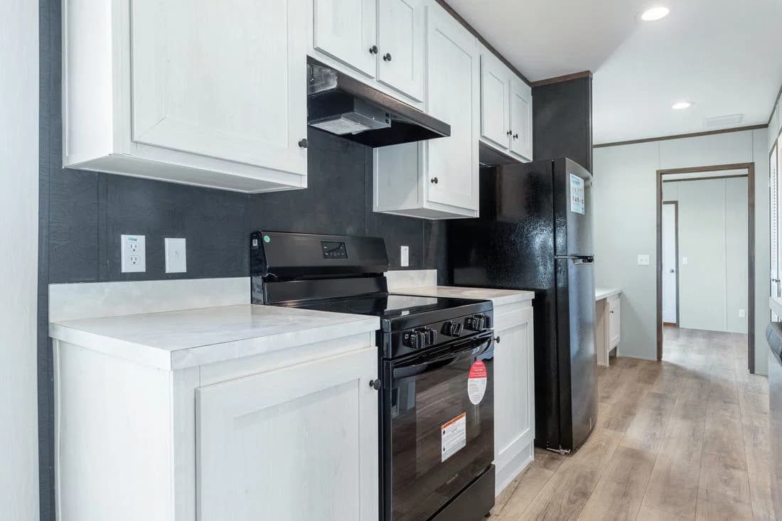 Select 16602s kitchen home features