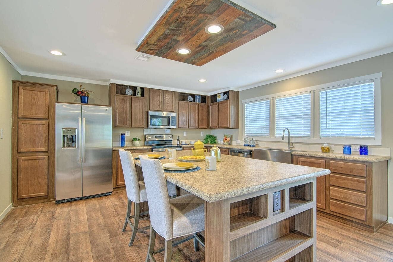 Mckinley kitchen home features