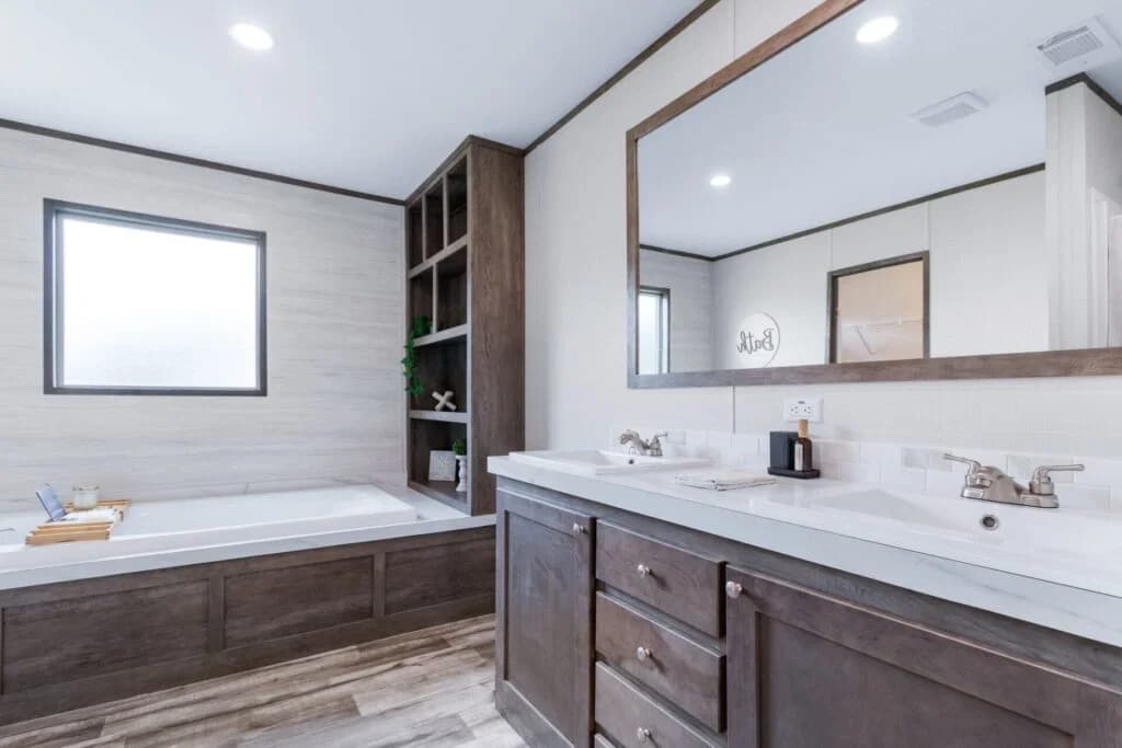 Palmer bathroom home features