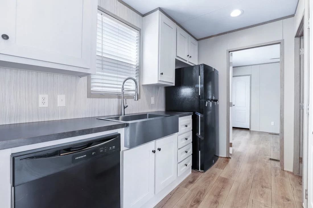Anniversary 16602a kitchen home features