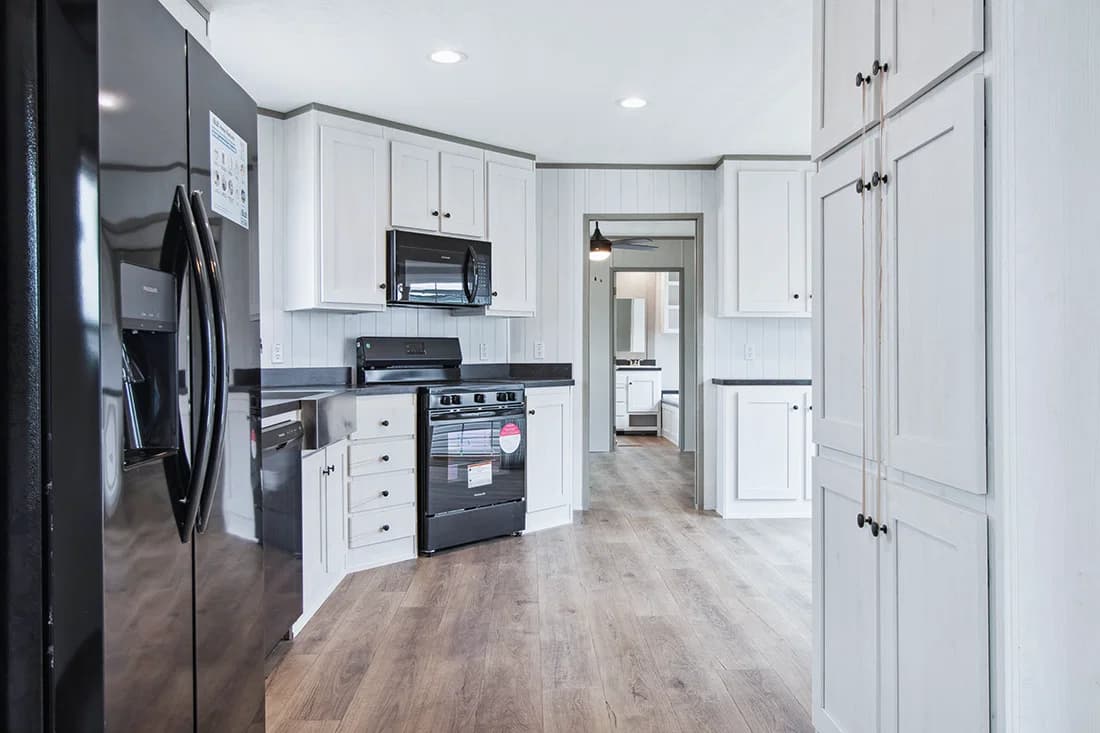 Anniversary 16682f kitchen home features