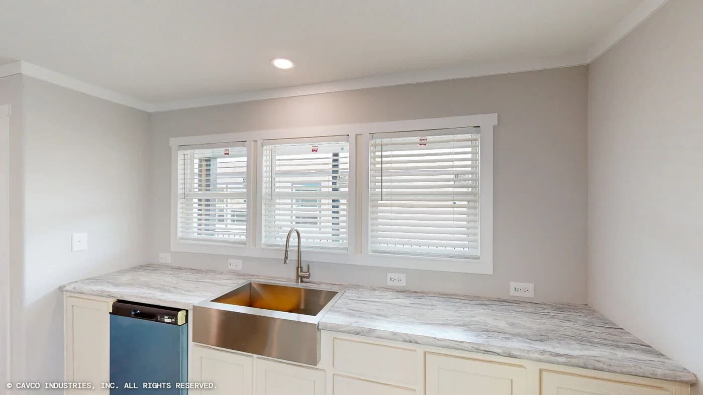 Olympus ii kitchen home features