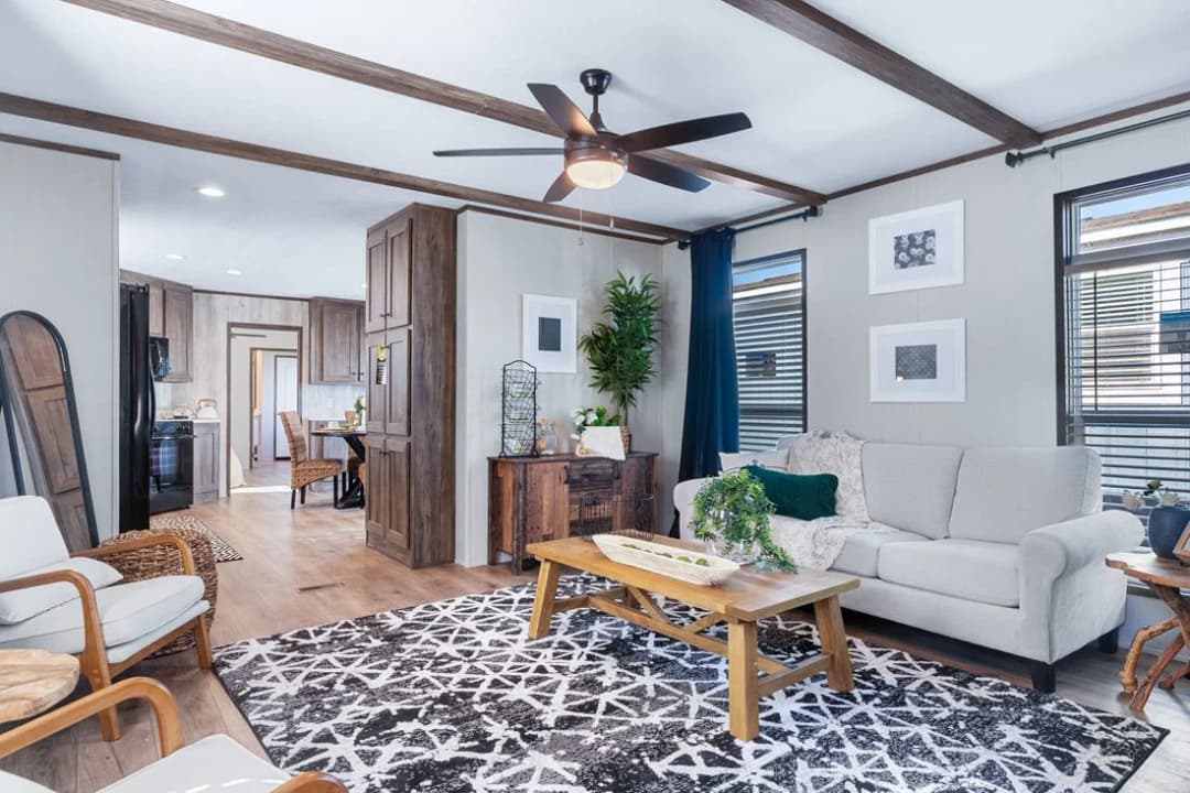 Anniversary 16763f interior home features