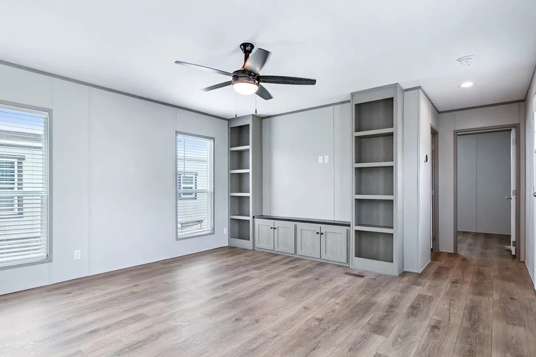 Resolution 16682x interior home features
