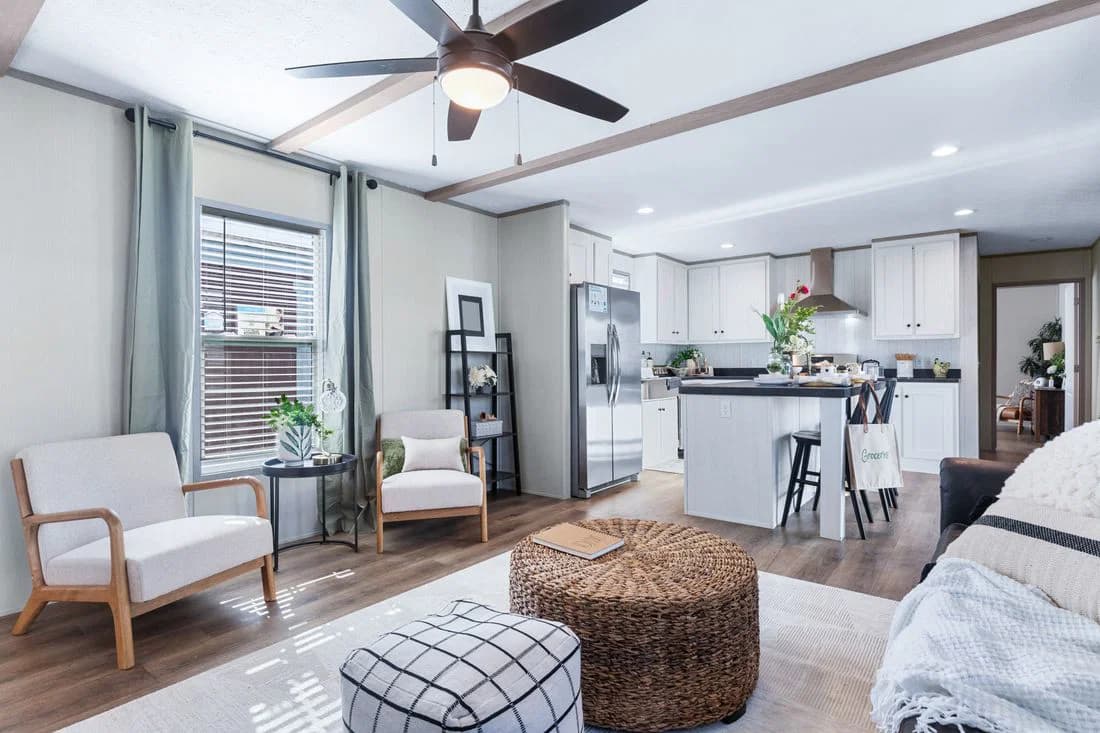 Anniversary 16763i interior home features