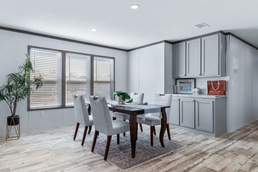 Hogan interior home features