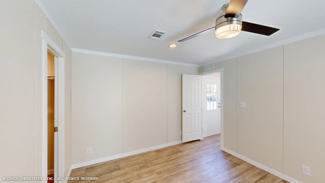 Overlook bedroom home features