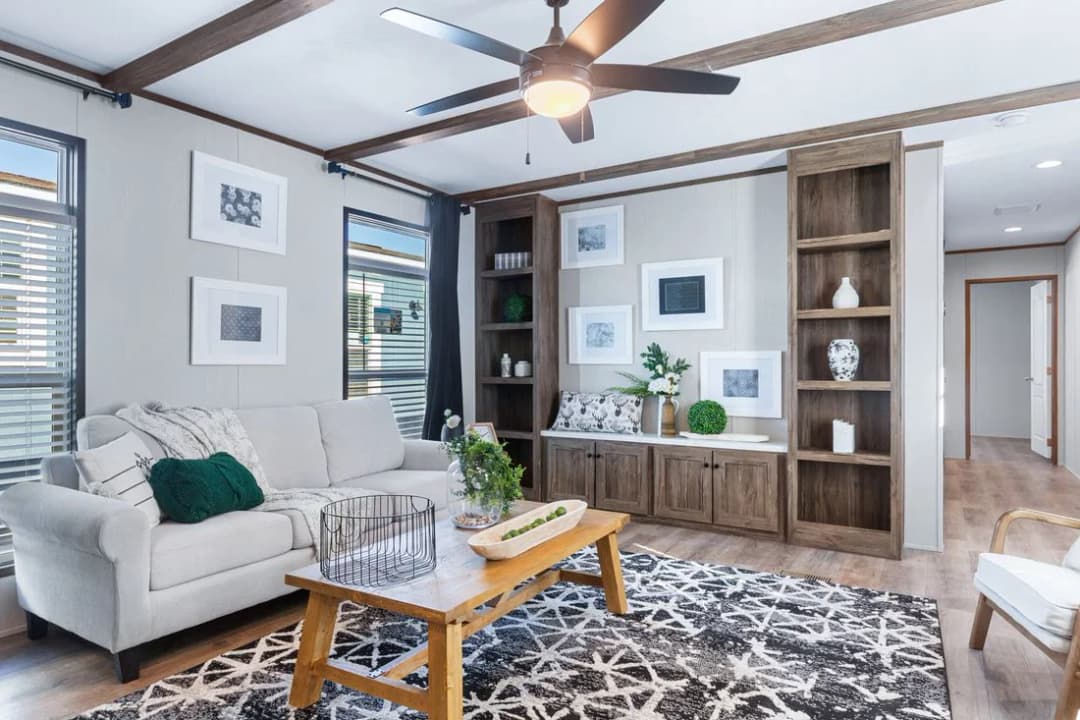 Anniversary 16763f interior home features