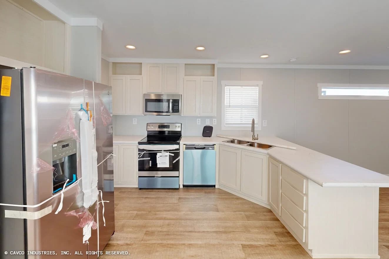 Trailhead hero and kitchen home features