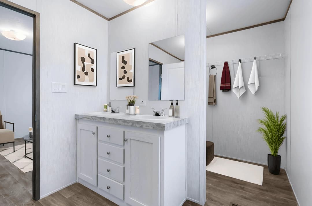 Atlantis bathroom home features