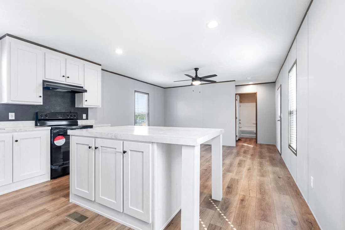 Homestead 16683a kitchen home features