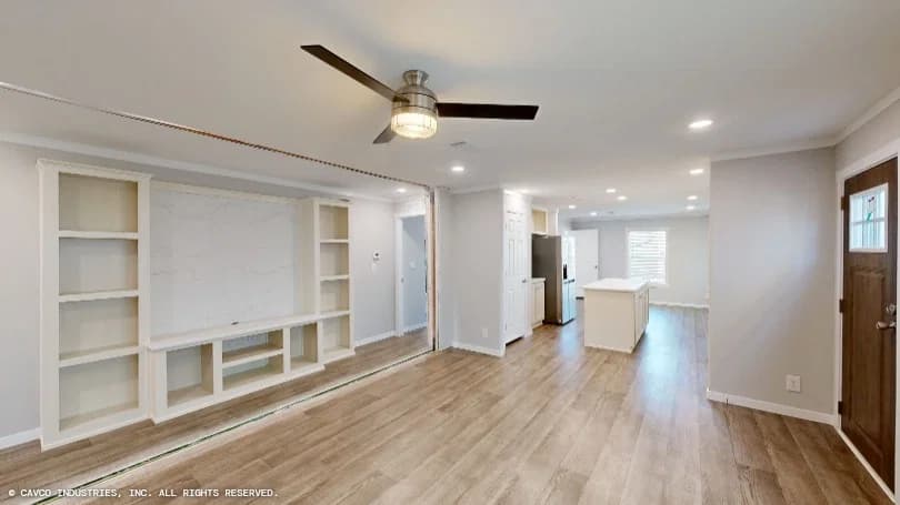 Everest interior home features