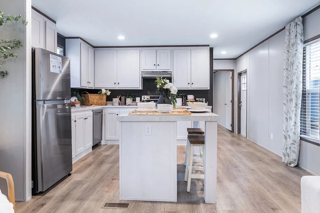 Select 16723i kitchen home features