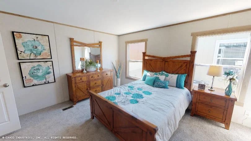 Northface bedroom home features
