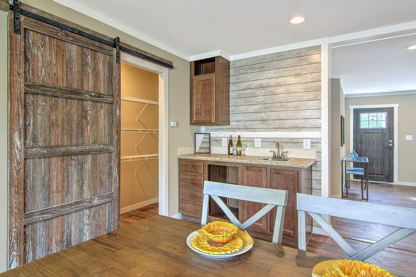 Mckinley interior home features