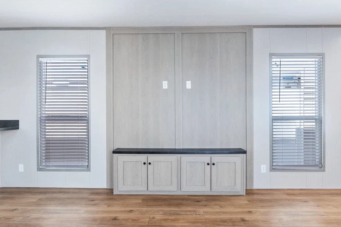 Resolution 16763k interior home features