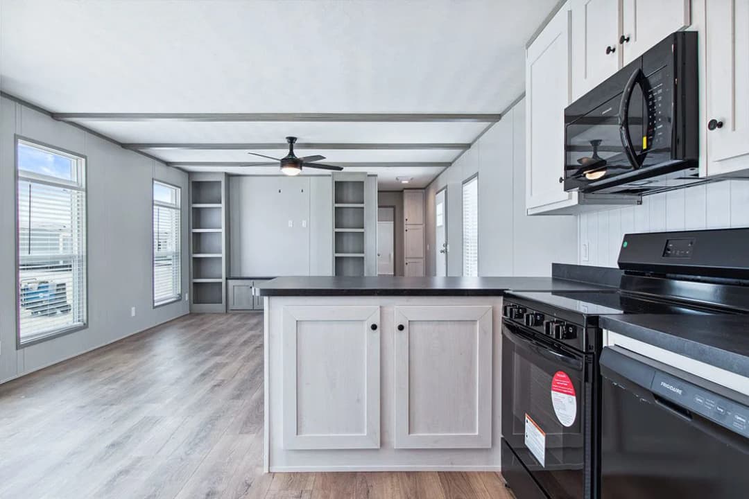 Anniversary 16682a kitchen home features
