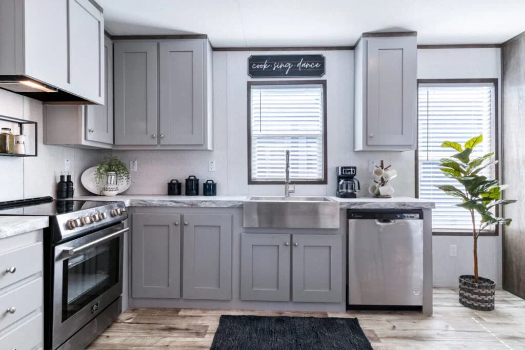 Oakmont kitchen home features