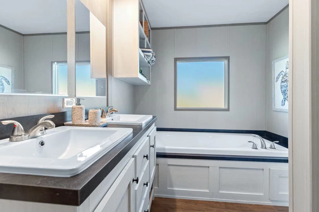 Resolution 16763x bathroom home features