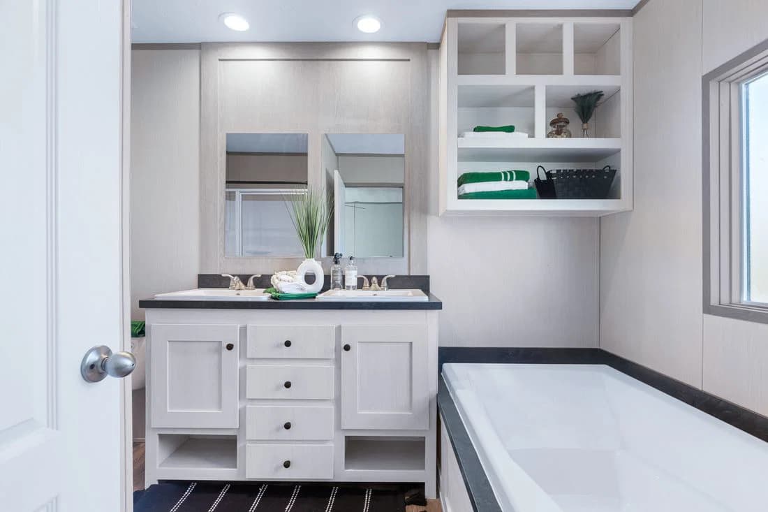 Anniversary 16763i bathroom home features