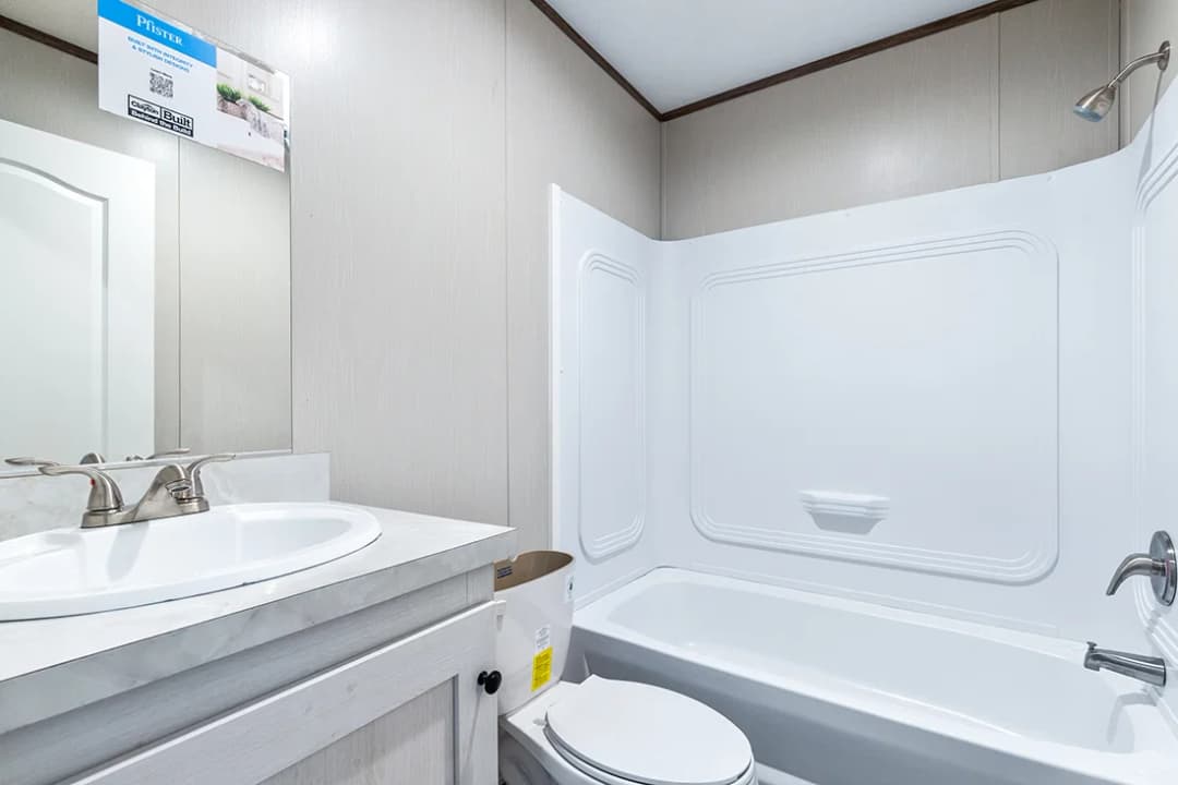 Select 16723b bathroom home features