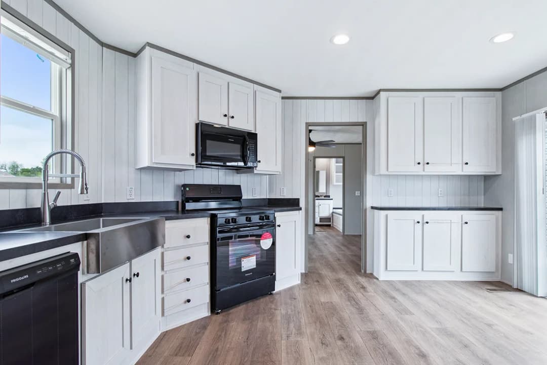 Anniversary 16682f kitchen home features