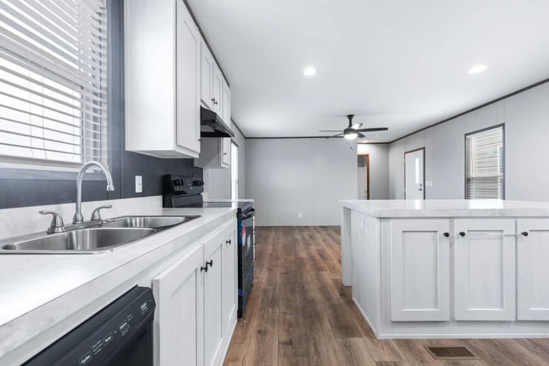 Homestead 16602a kitchen home features