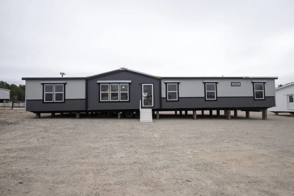 Hogan elevation, exterior, and hero home features