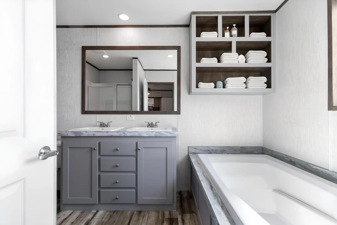 Baytown bathroom home features