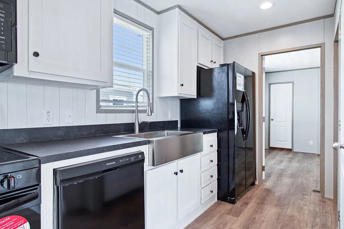 Anniversary 16682a kitchen home features