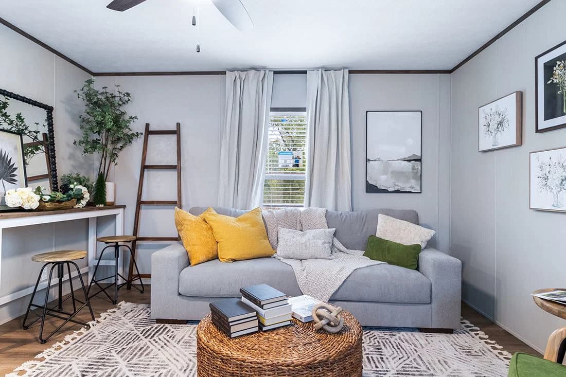 Select 16723f interior home features