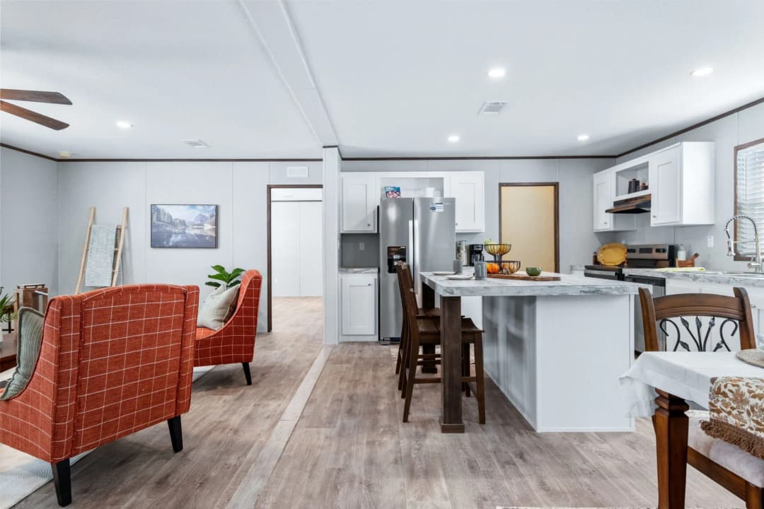 Rosewood interior home features