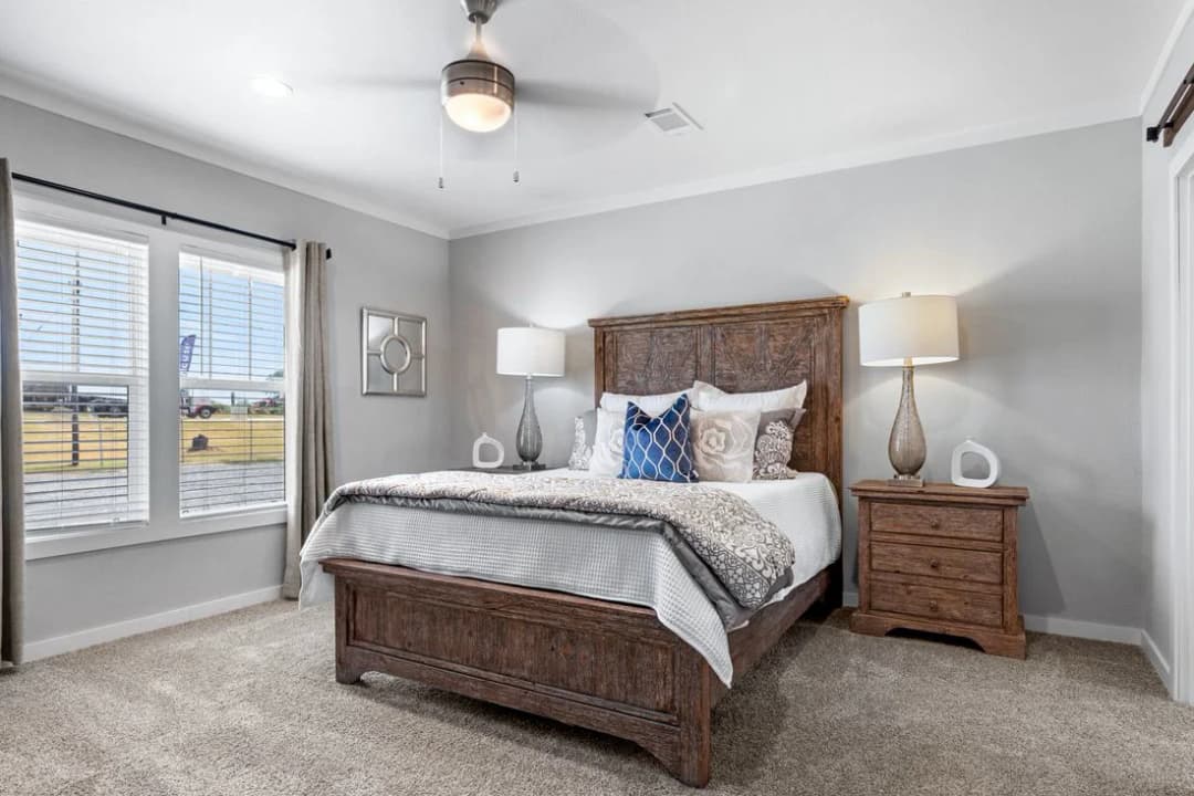 El capitan bedroom home features