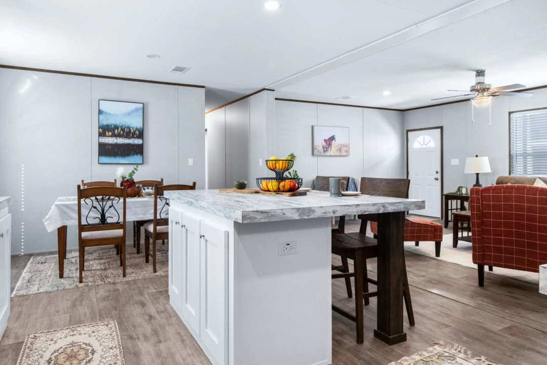 Rosewood kitchen home features