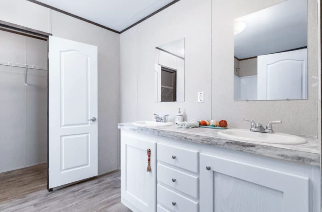 The nassau bathroom home features