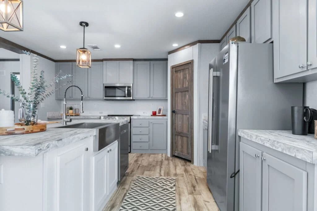 Hogan kitchen home features