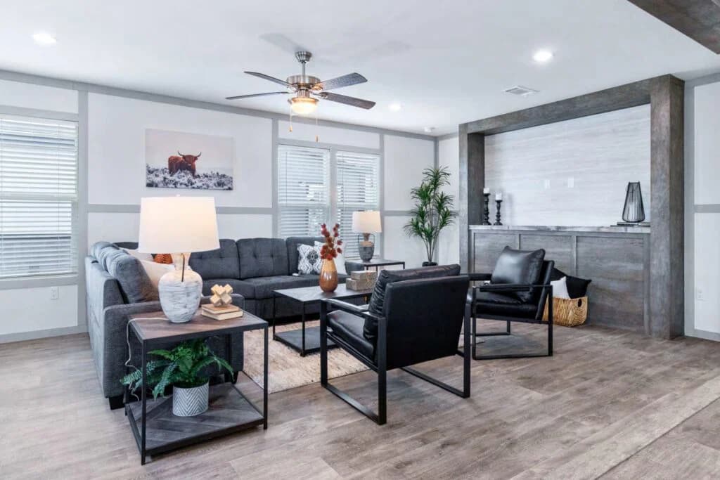 Lakeland interior home features