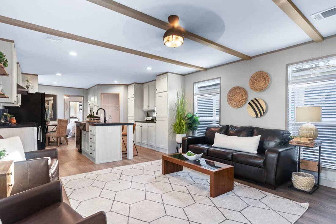 Anniversary 16763s interior home features