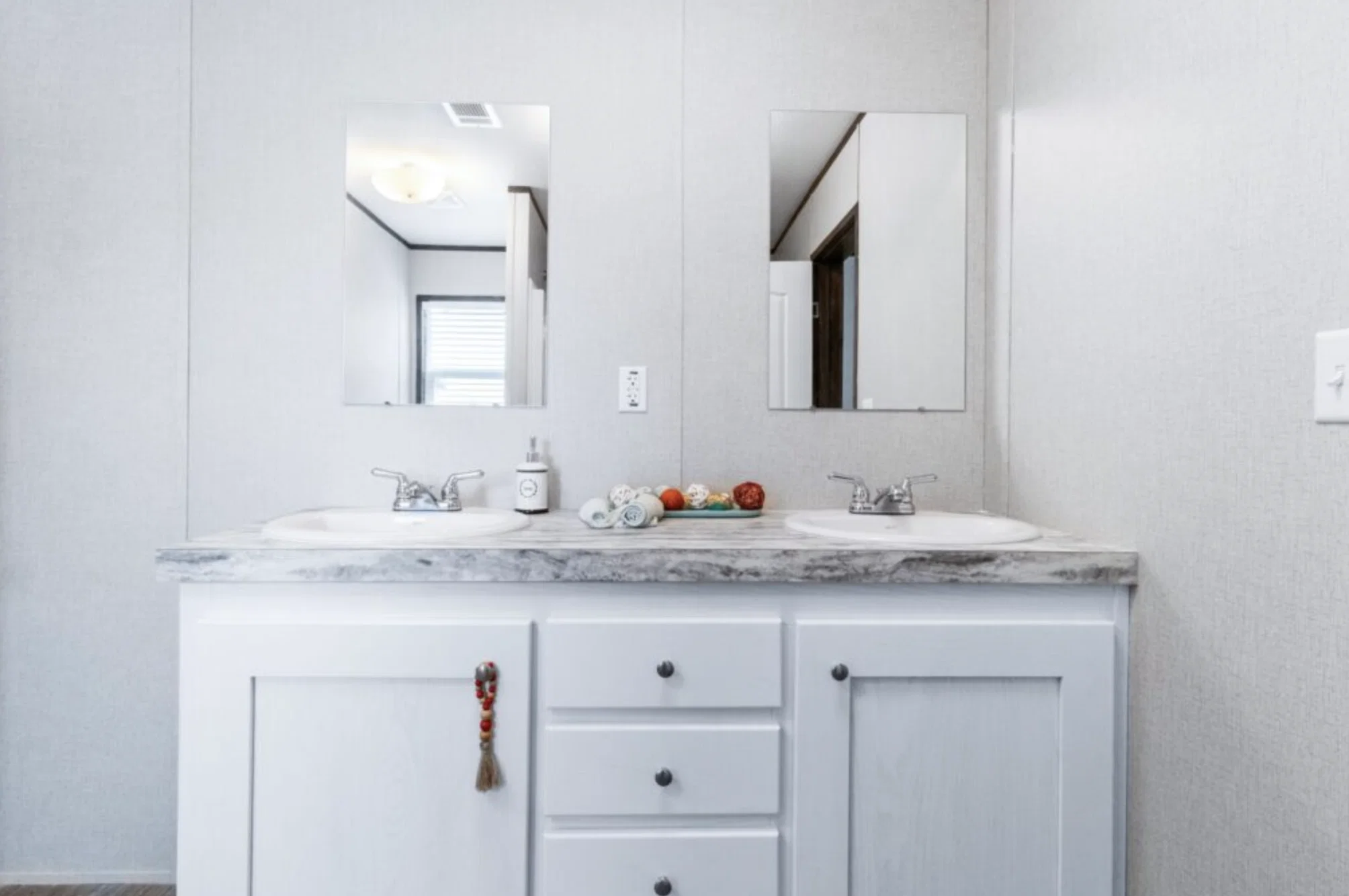 The nassau bathroom home features